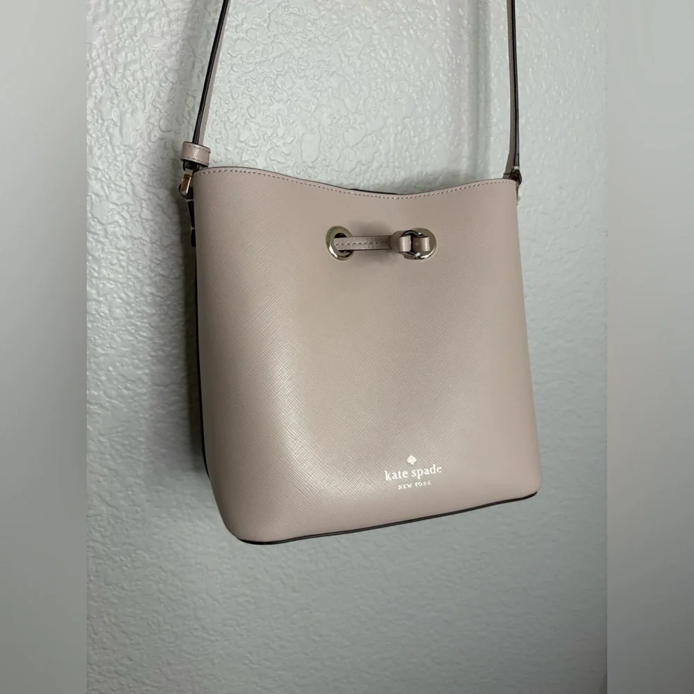 Kate Spade Eva Bucket Bag Cream Tan Crossbody